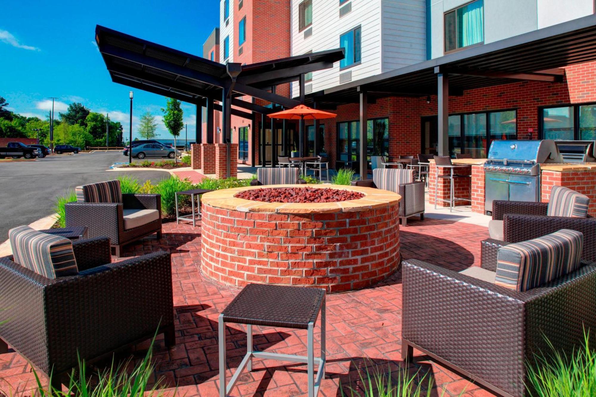 Towneplace Suites By Marriott Macon Mercer University מראה חיצוני תמונה
